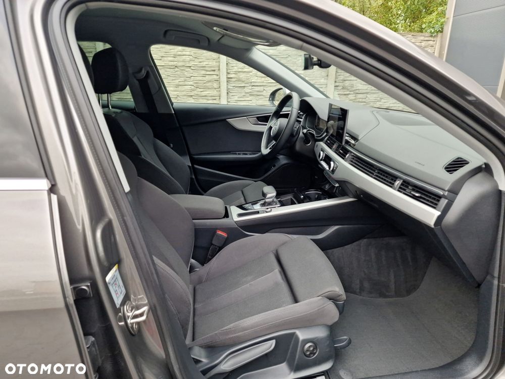 Audi A4 Avant 35 TFSI S tronic - 27
