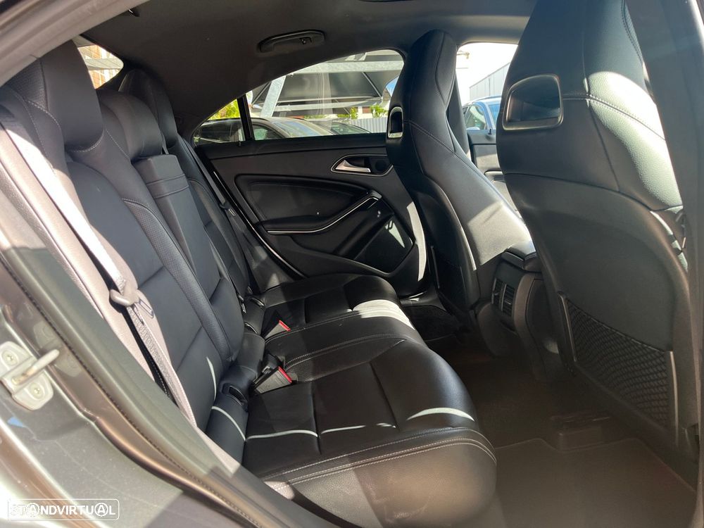 Mercedes-Benz CLA 45 AMG 4Matic 7G-DCT - 54