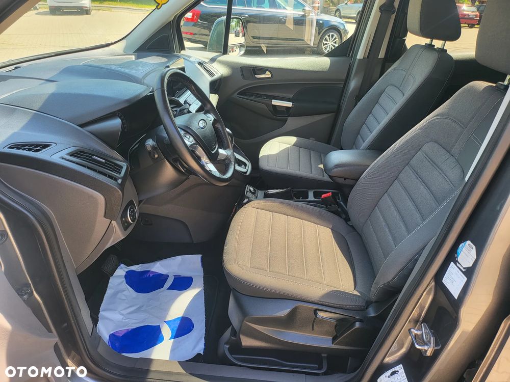 Ford Tourneo Connect Grand - 9