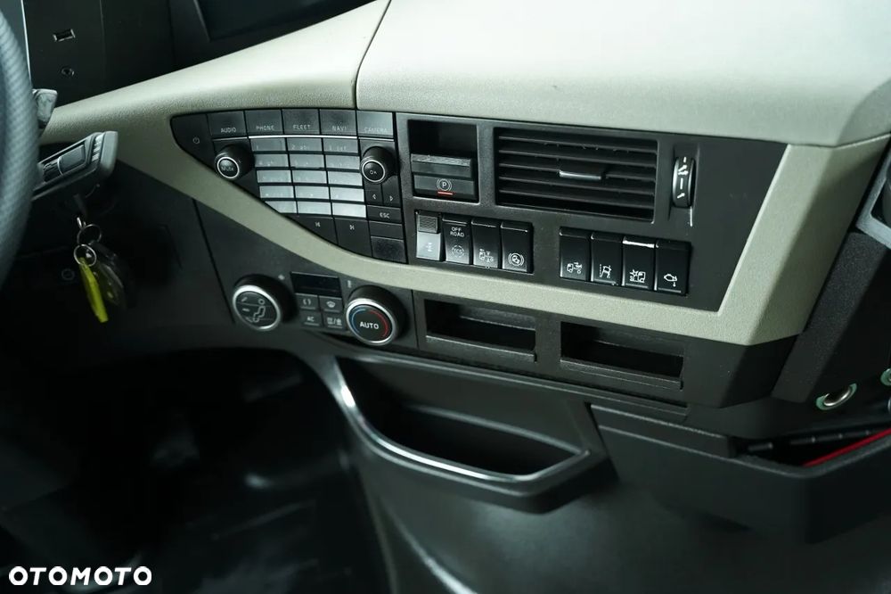 Volvo FH 500 / NISKA KABINA / I-SHIFT / ALUFELGI - 29