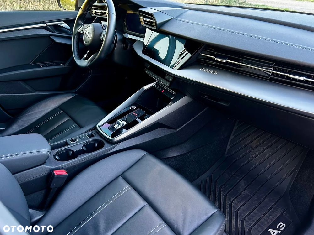 Audi A3 Limousine 40 TFSI quattro S tronic S line - 16