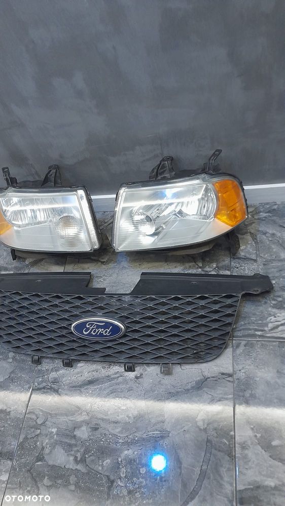 Ford Freestyle lampy przód grill - 1