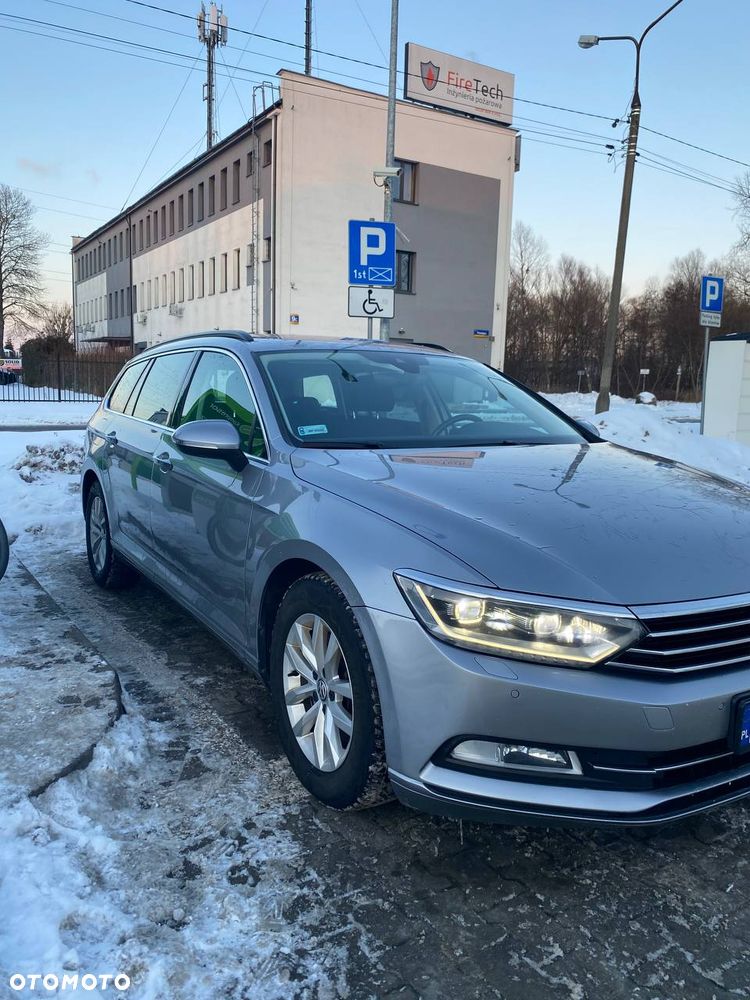 Volkswagen Passat 2.0 TDI SCR Comfortline - 2