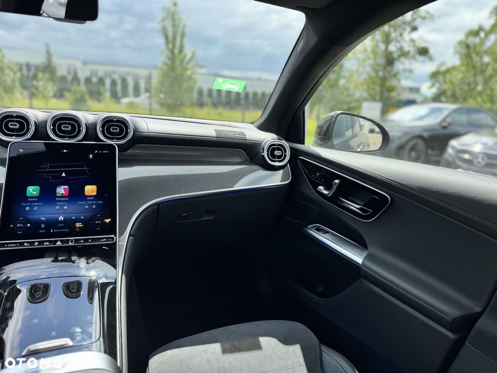 Mercedes-Benz GLC 300 e PHEV 4-Matic AMG Line - 16