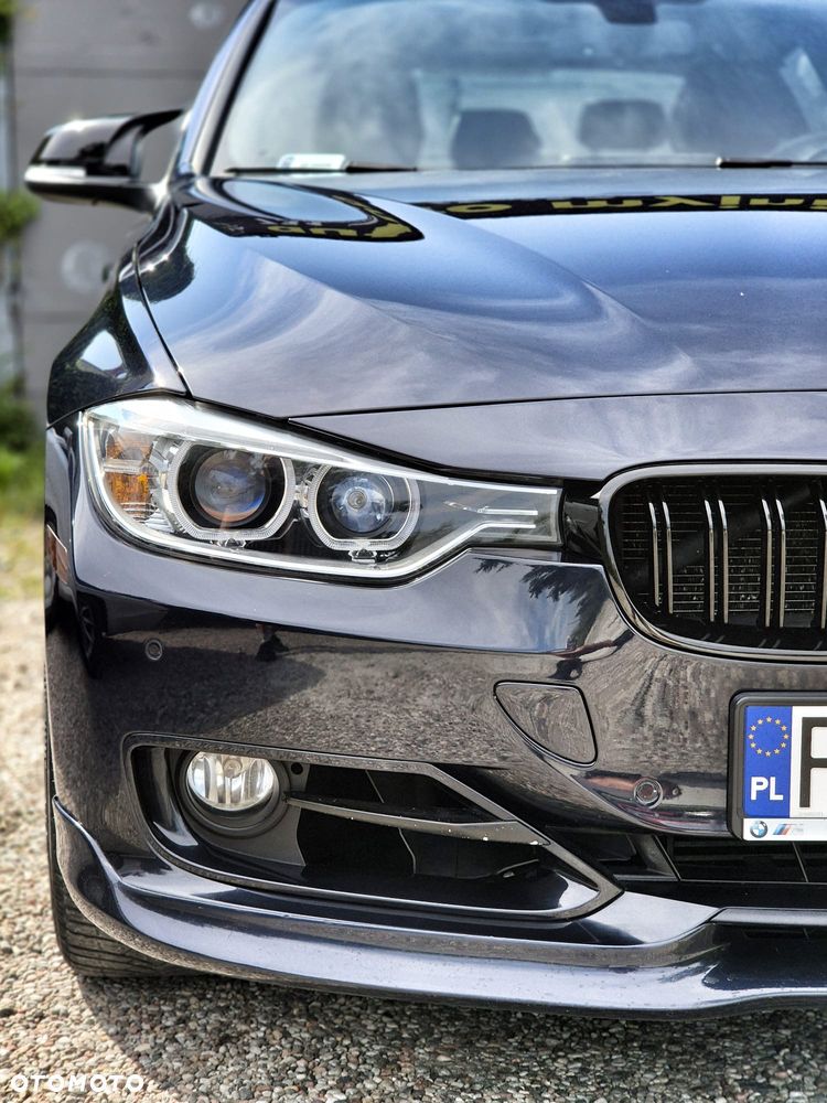 BMW F30 2012 photo 4