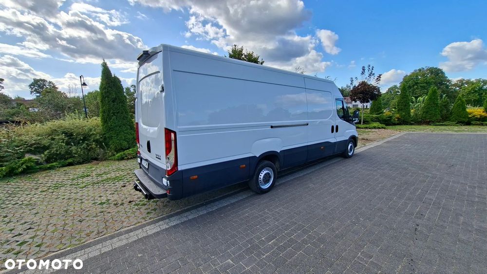 Iveco Daily 35S18 3.0 Hi-Matic L4H2 Maxi ful opcja super stan - 4