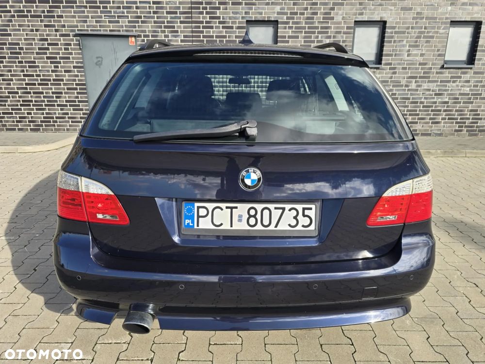 BMW Seria 5 520d Touring Special Edition - 16