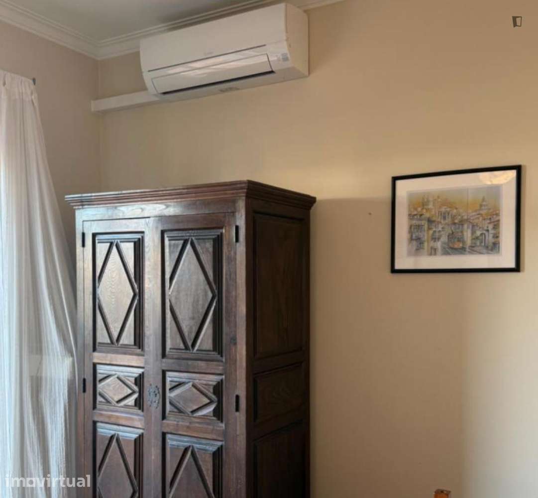Quarto - localizado em Carcavelos Lisbon - Grande imagem: 3/10