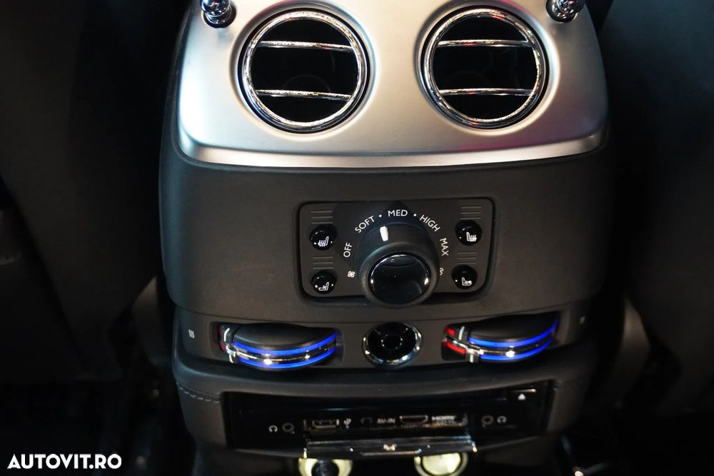 Rolls-Royce Ghost - 30