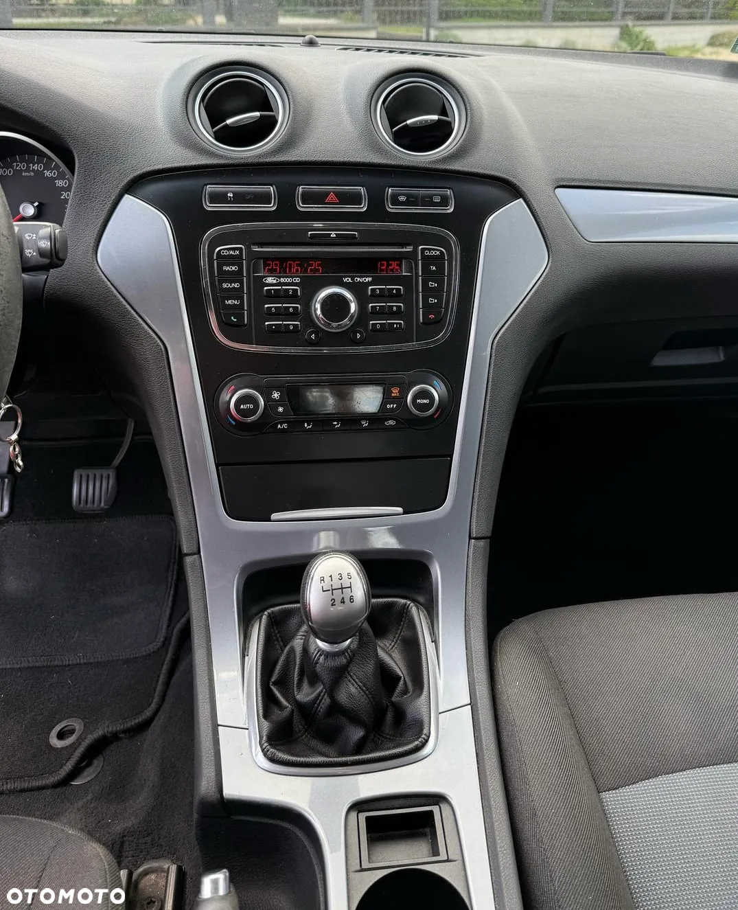 Ford Mondeo 1.6 TDCi Platinium X Plus (Titanium) - 9