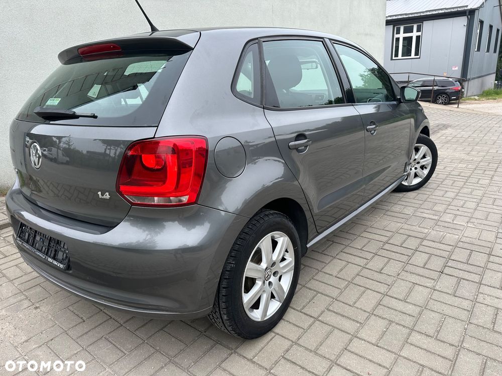 Volkswagen Polo 1.4 16V Trendline - 9