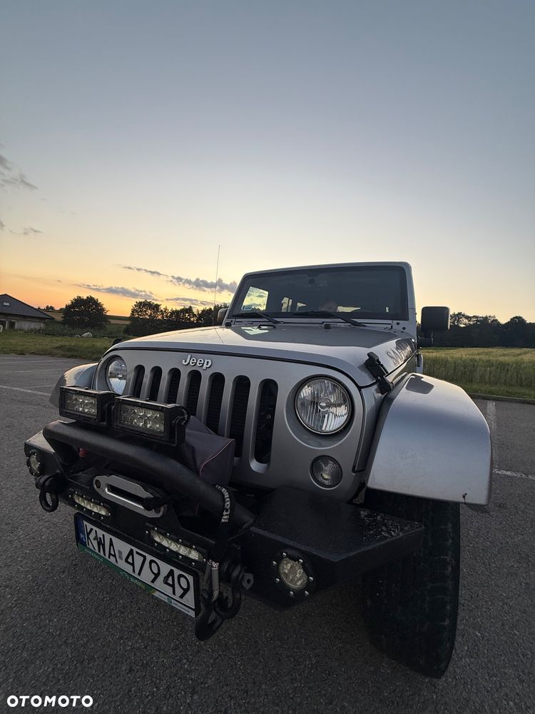 Jeep Wrangler 3.6 Unlim Sahara - 37