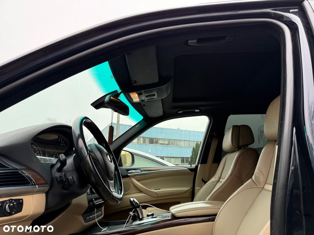 BMW X5 3.0sd - 28