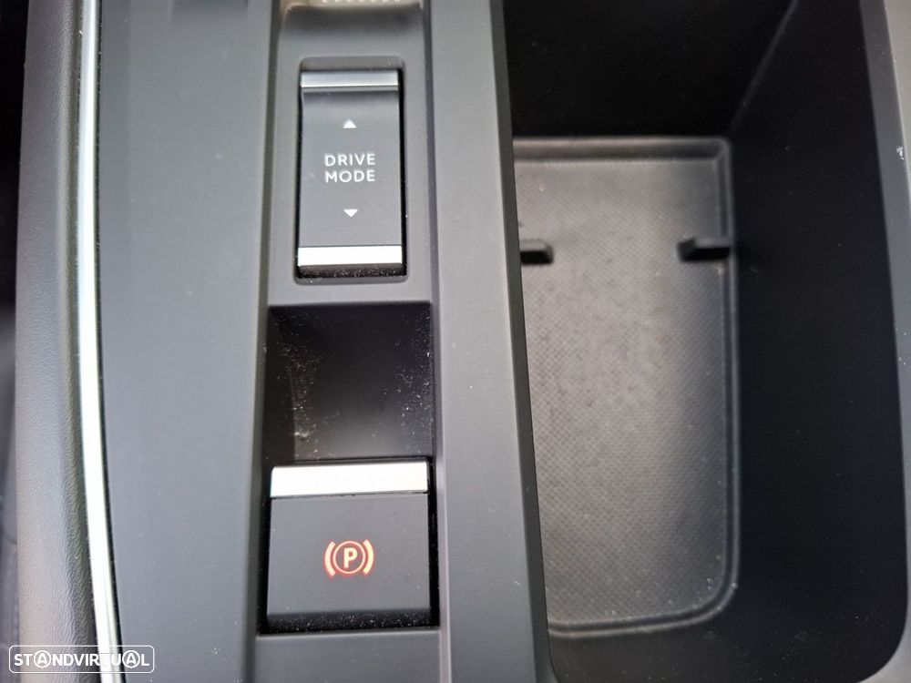 Citroën C5 Aircross 1.6 Hybrid Shine e-EAT8 - 20