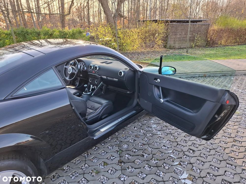 Audi TT Coupé 1.8T - 11