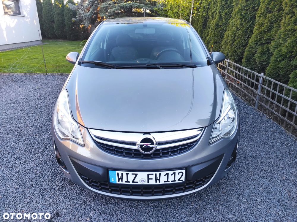 Opel Corsa 1.4 16V Satellite - 12