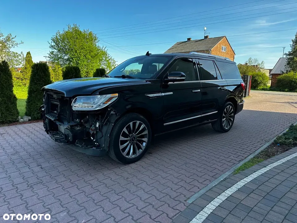 Lincoln Navigator - 12