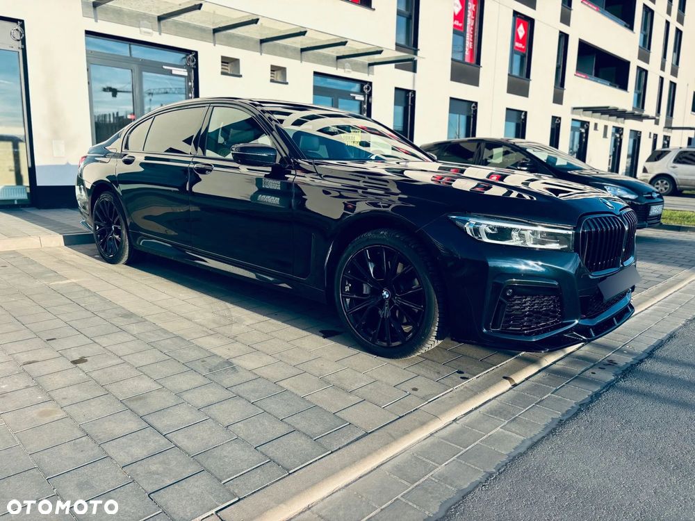BMW Seria 7 740i - 4