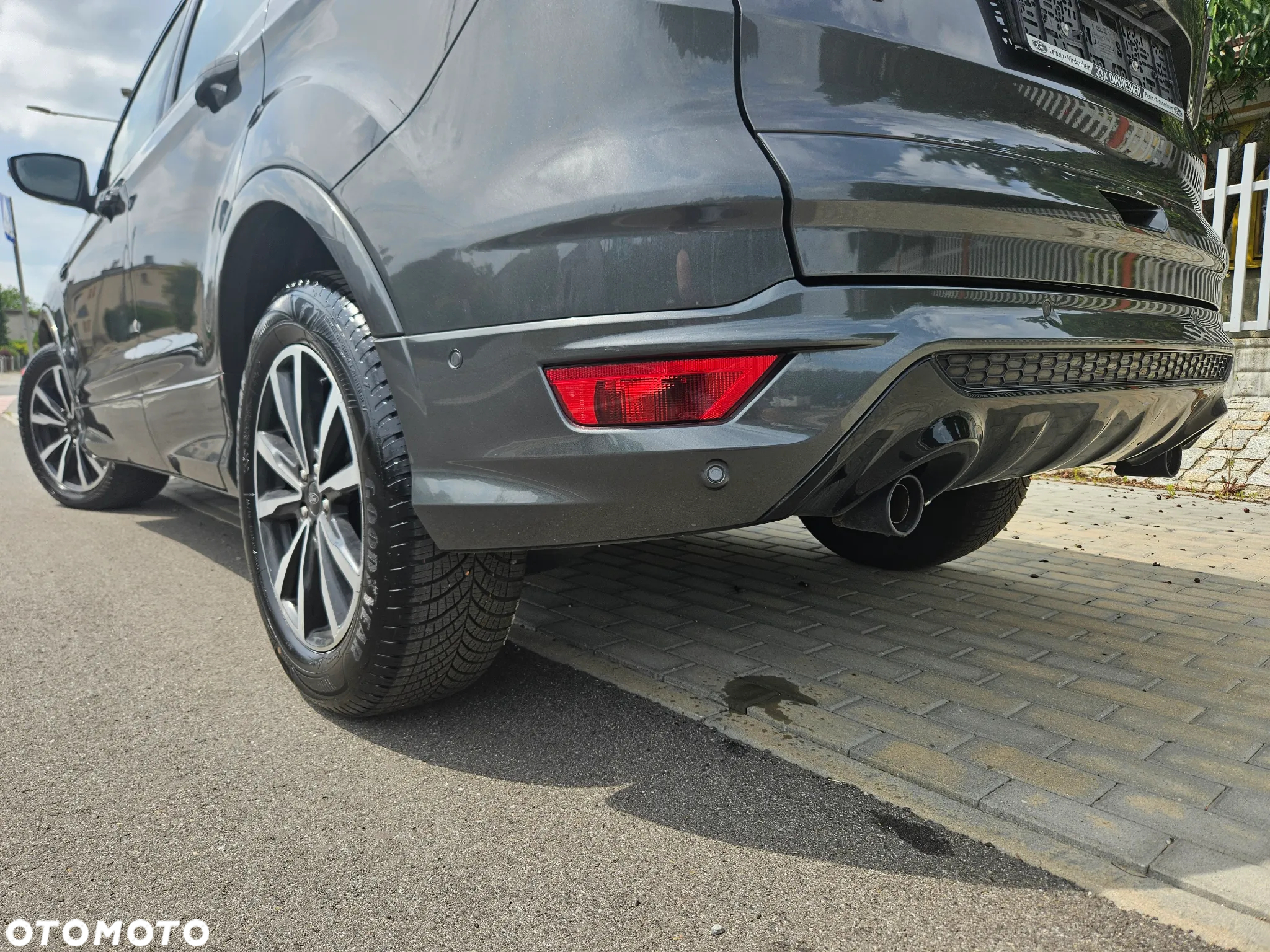 Ford Kuga 1.5 EcoBoost 2x4 ST-Line - 31