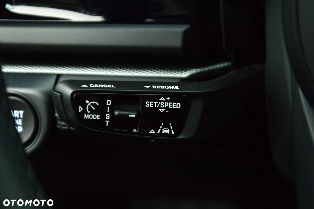 Porsche Panamera 4 - 30