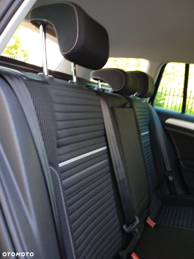 Volkswagen Golf Variant - 17