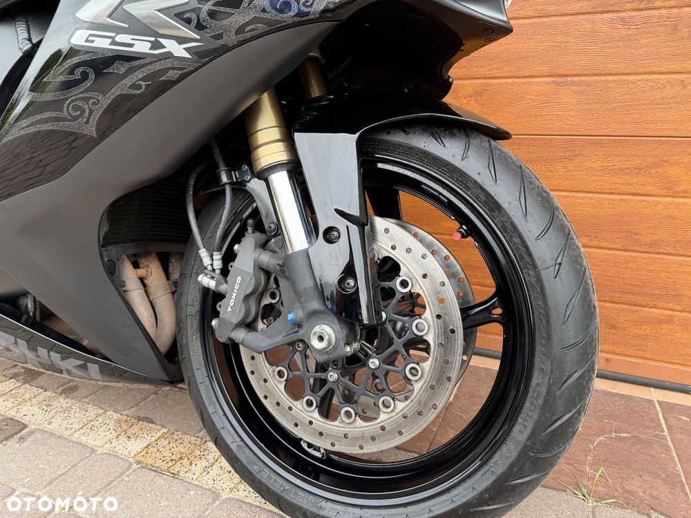 Suzuki GSX-R - 10