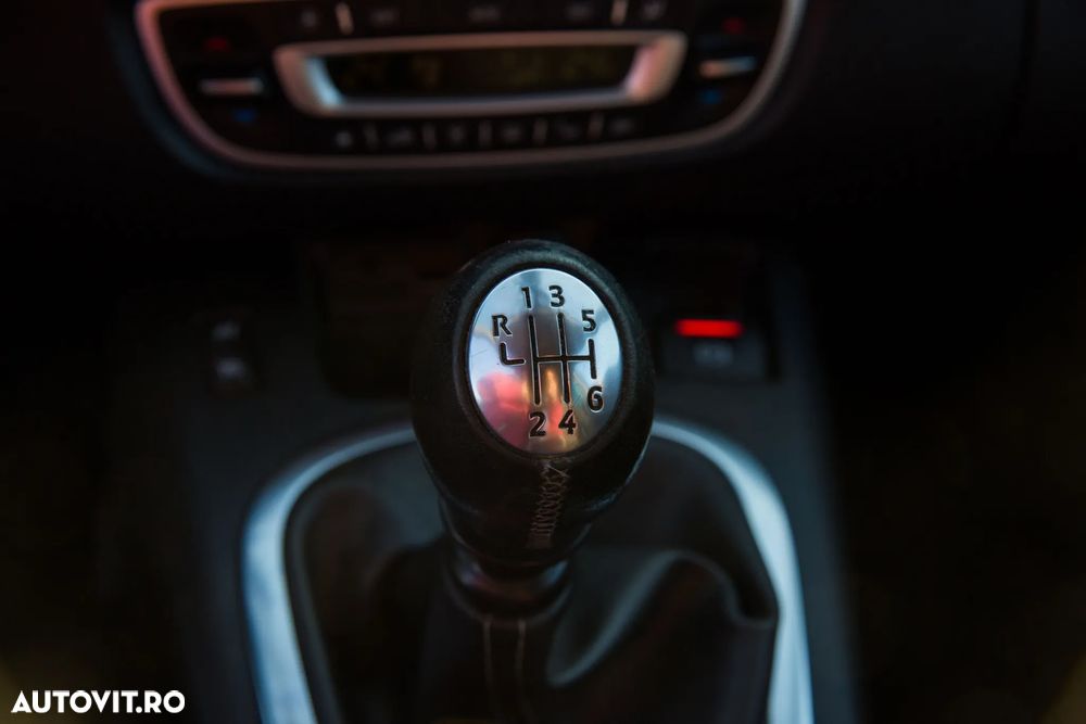 Renault Grand Scenic ENERGY dCi 130 S&S Bose Edition - 28