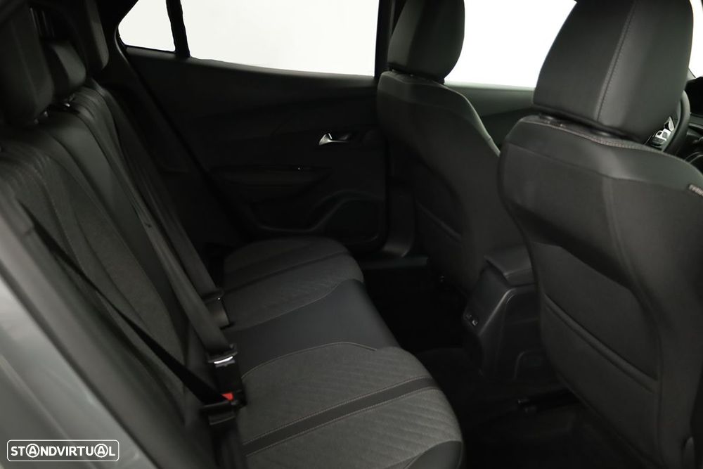 Peugeot e-2008 54 kWh Allure - 23