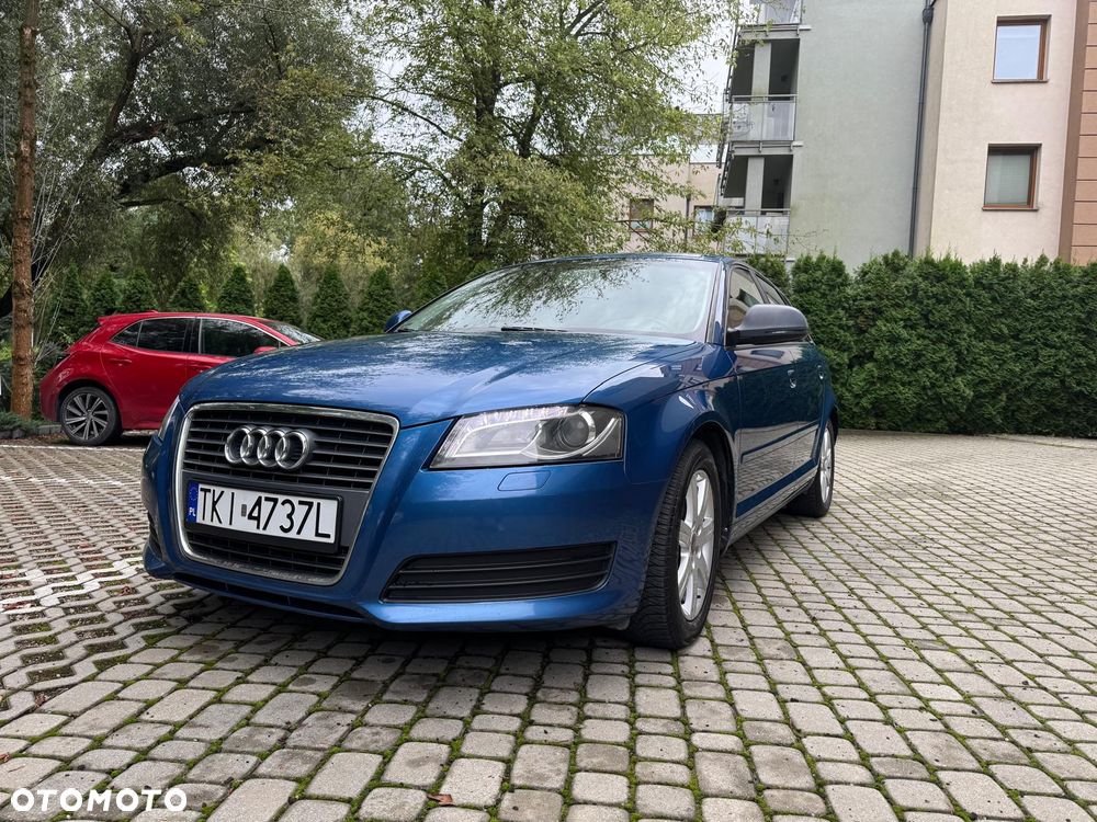Audi A3 Sportback 1.6 TDI DPF Attraction - 1
