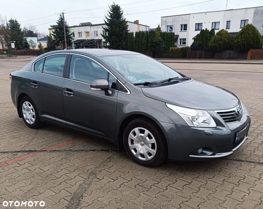 Toyota Avensis 1.6 Active - 5