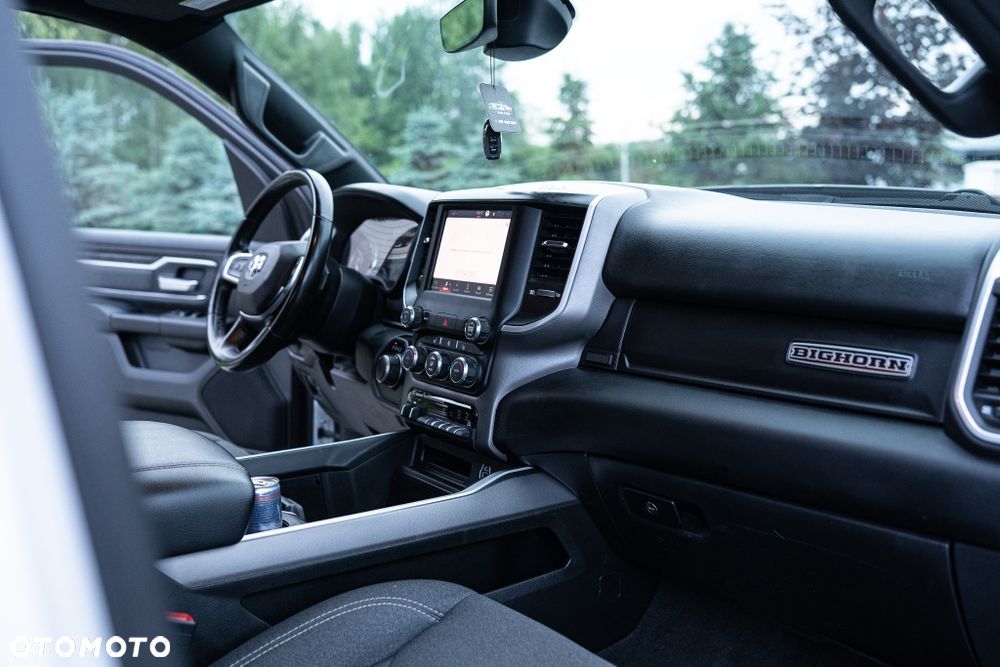 Dodge RAM - 6