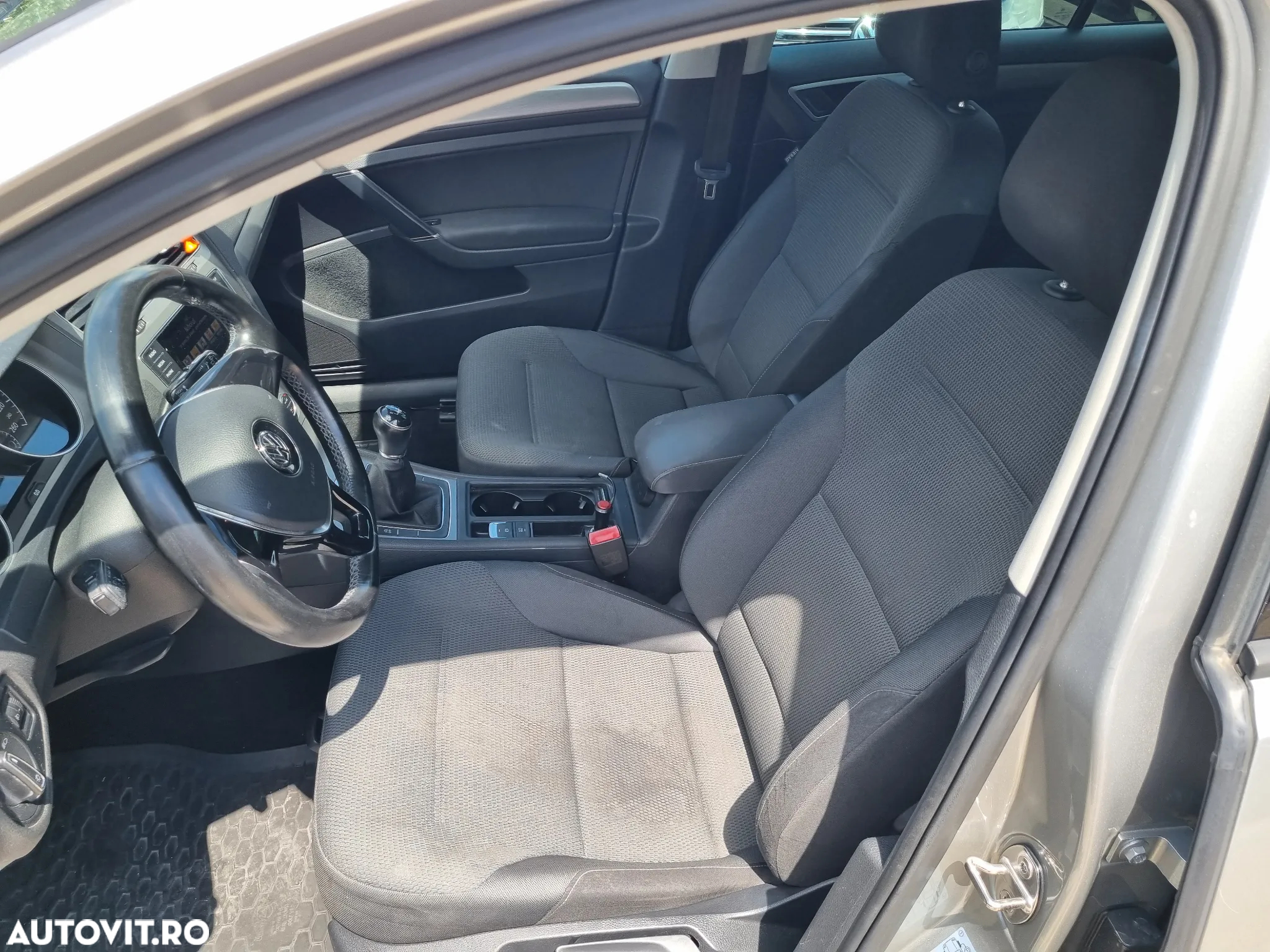Volkswagen Golf 1.2 TSI BlueMotion Technology Comfortline - 8