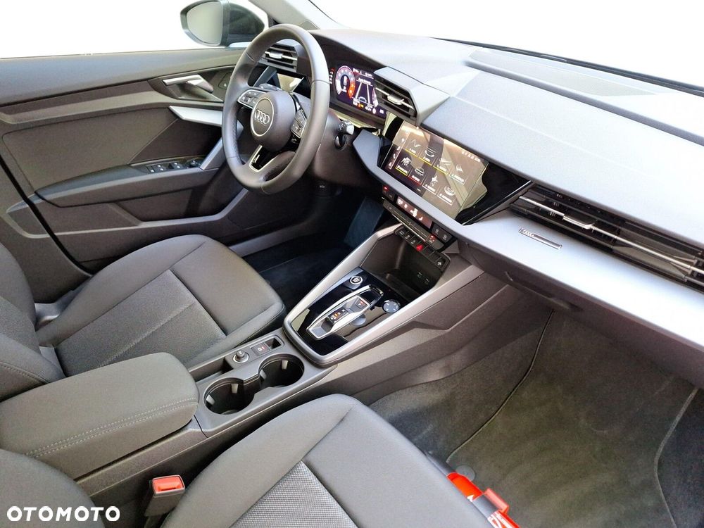 Audi A3 Sportback 35 TFSI mHEV S tronic - 10