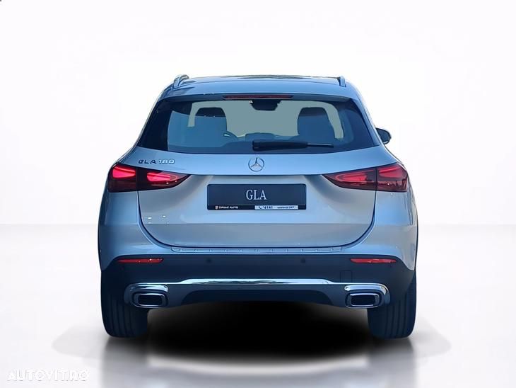 Mercedes-Benz GLA 180 MHEV - 7