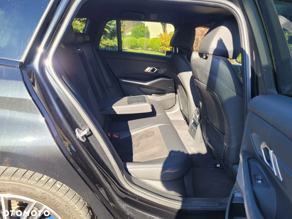 BMW Seria 3 - 14