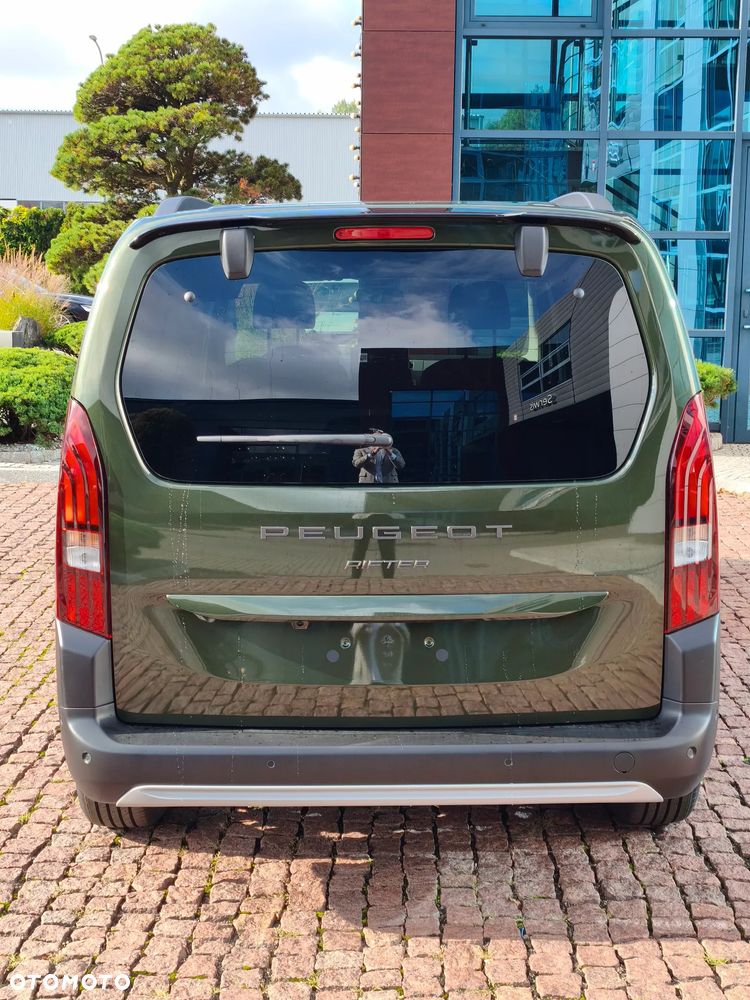 Peugeot Rifter - 8