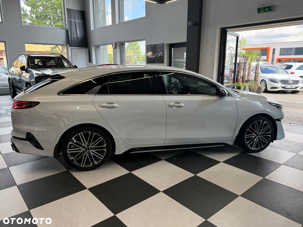 Kia ProCeed - 4