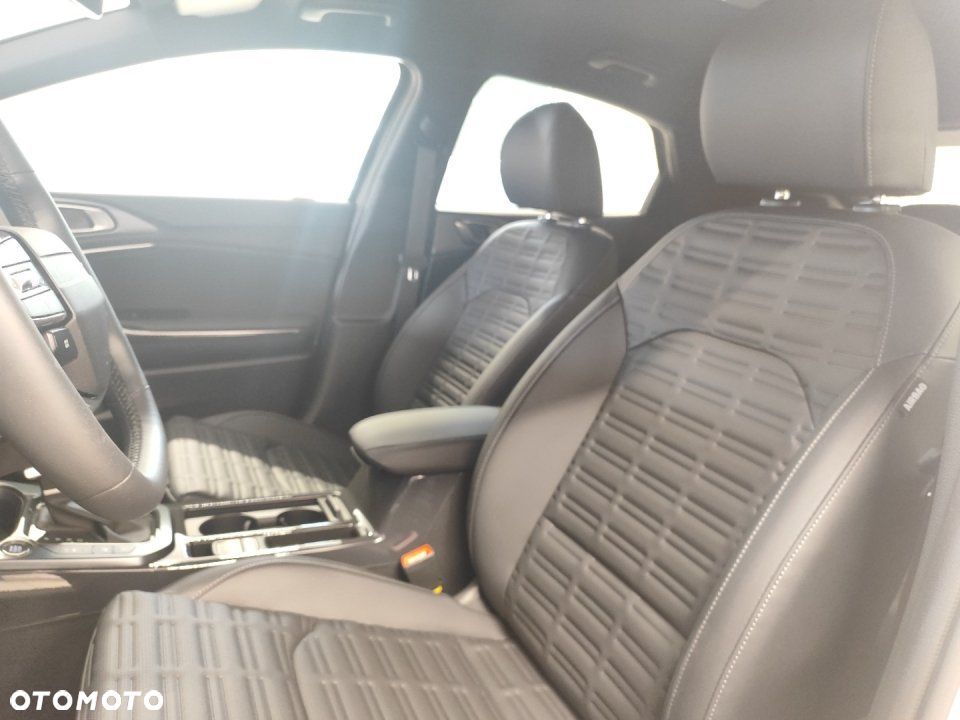 Kia XCeed - 11