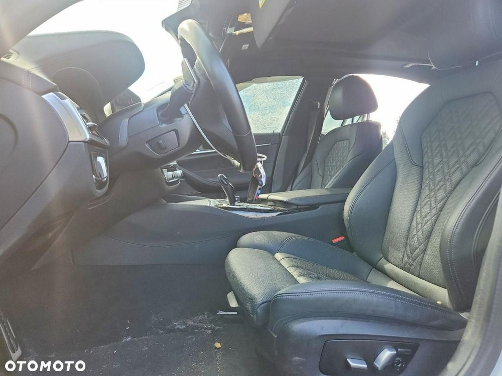 BMW Seria 5 530i xDrive M Sport sport - 7