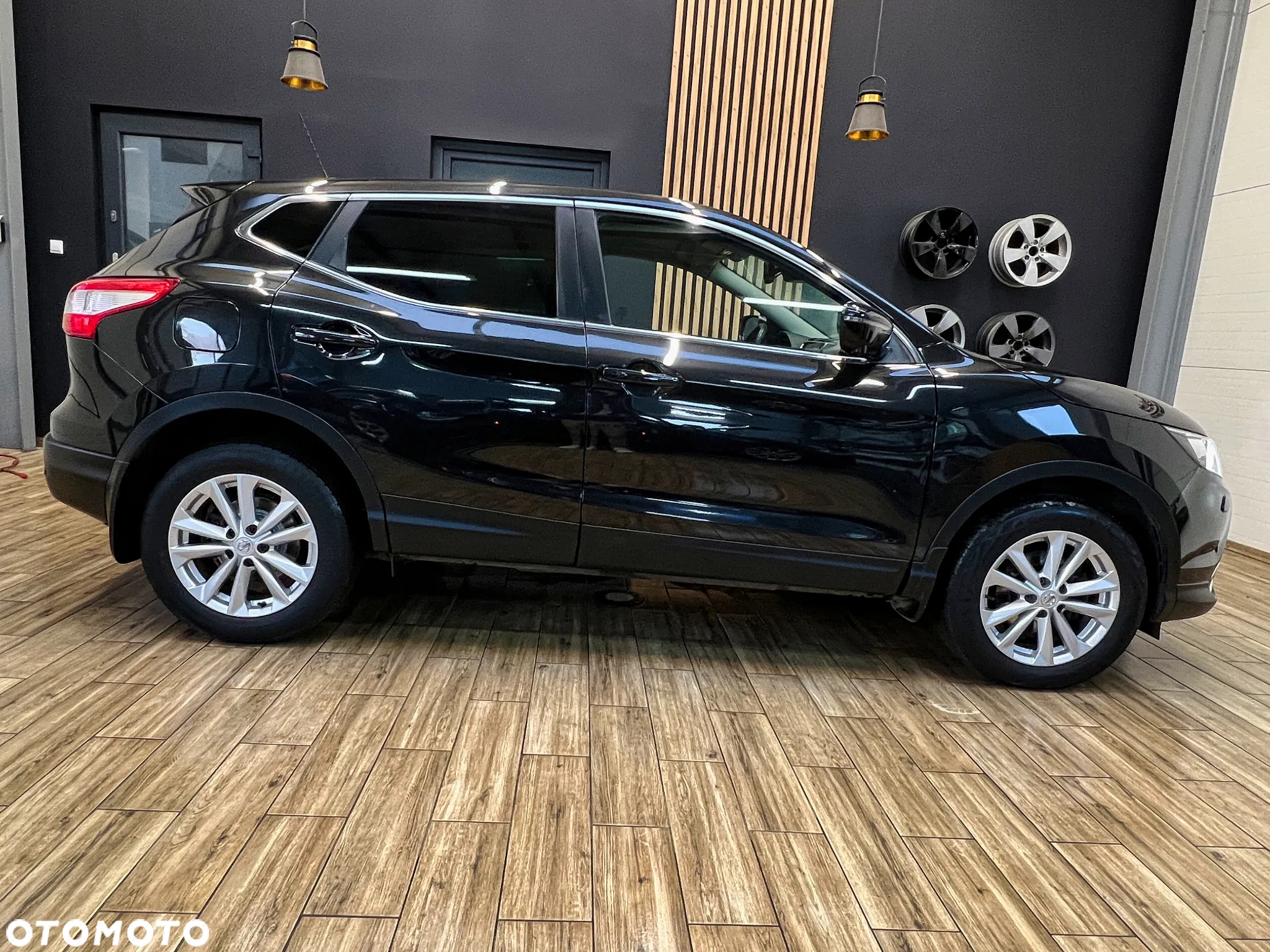 Nissan Qashqai 1.6 DCi N-Connecta Xtronic - 6
