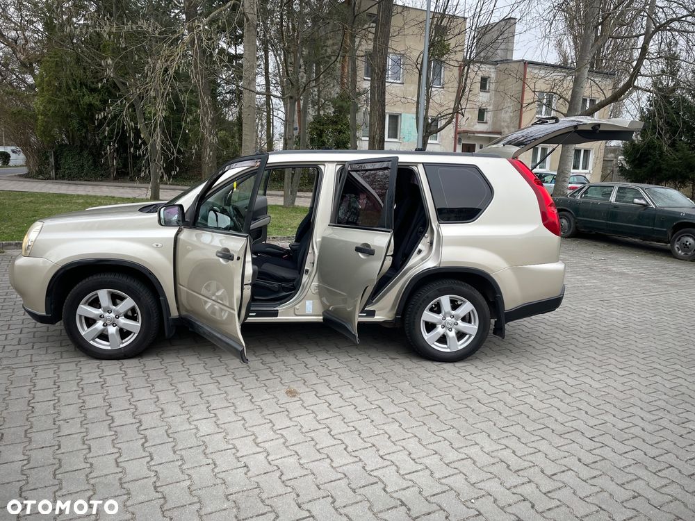 Nissan X-Trail 2.0 dCi 4x4 DPF Automatik SE - 8
