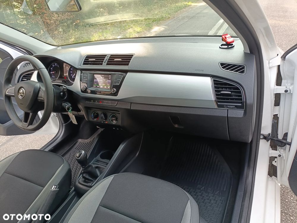 Skoda Fabia 1.0 TSI Active - 10