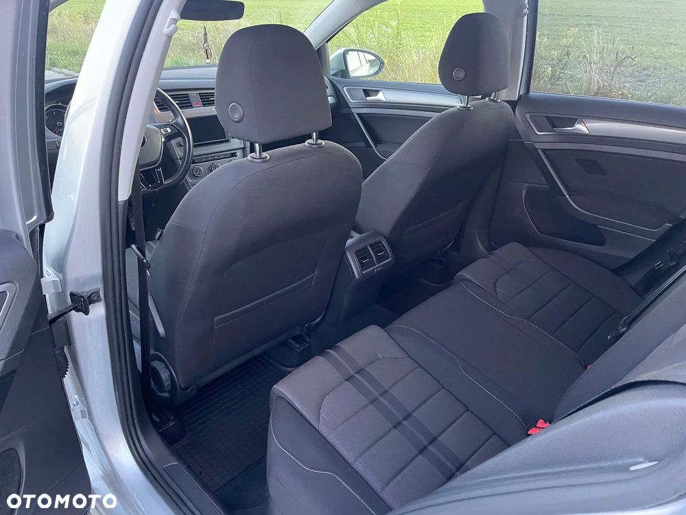 Volkswagen Golf 1.6 TDI BlueMotion Trendline - 10