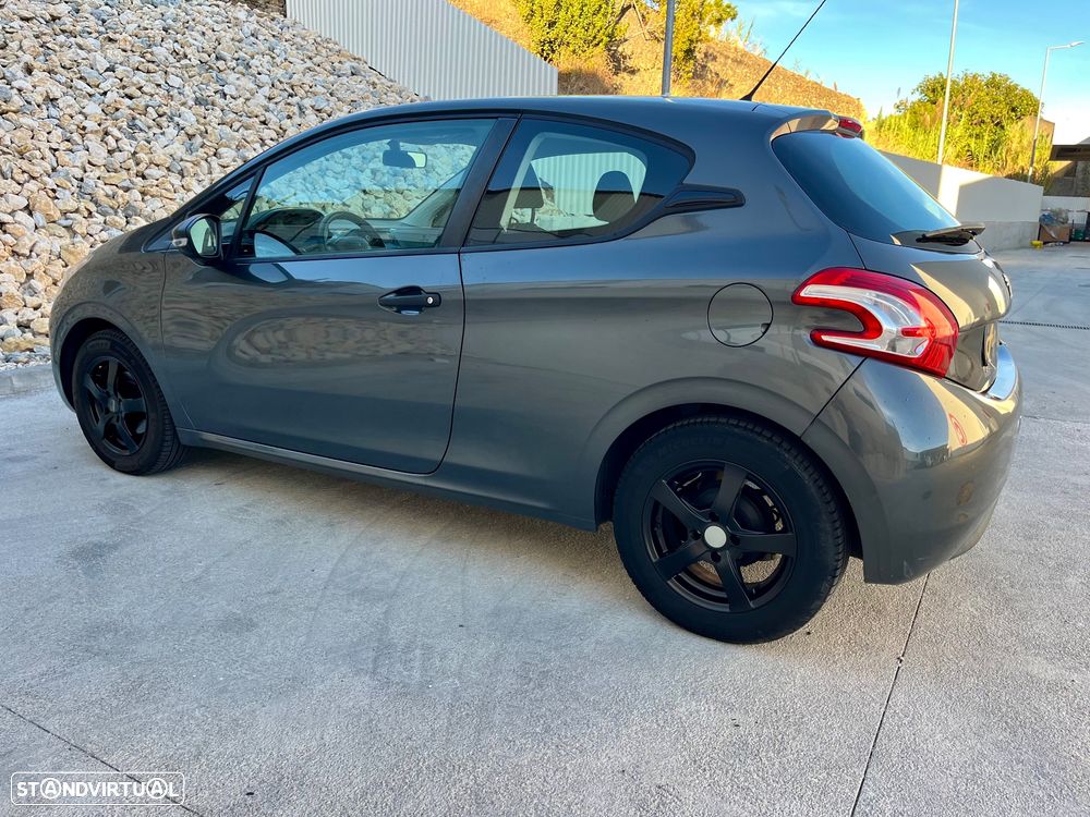 Peugeot 208 PureTech 82 Active - 10