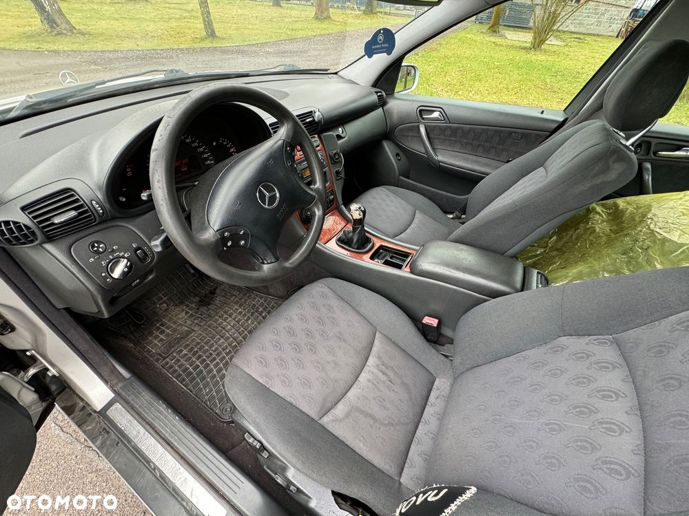Mercedes-Benz Klasa C 200 CDI Classic - 10