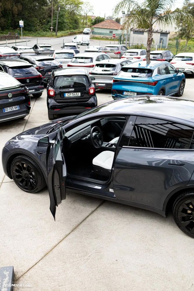 Tesla Model Y Long Range Tração Integral - 22