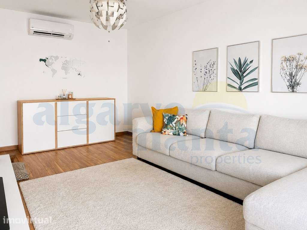 Moradia T3 Moderna com Garagem - Perto do Centro de Vila Nova de Ca... - Grande imagem: 3/37
