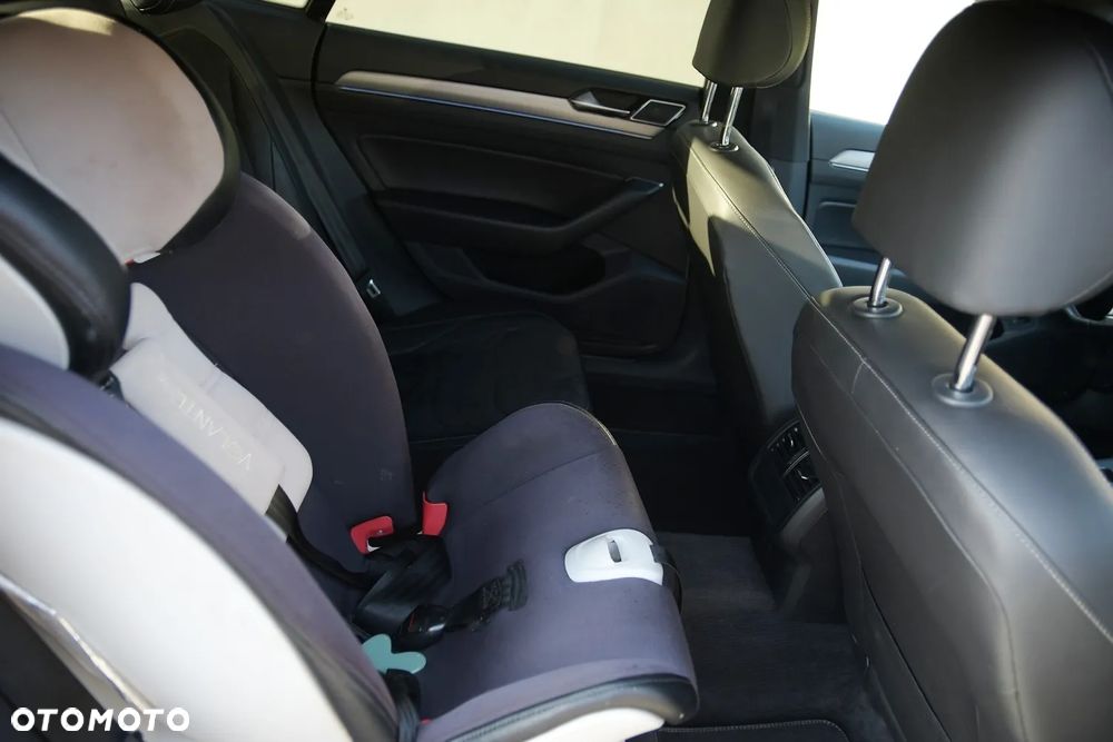 Volkswagen Arteon 2.0 TSI 4Motion R-Line DSG - 23