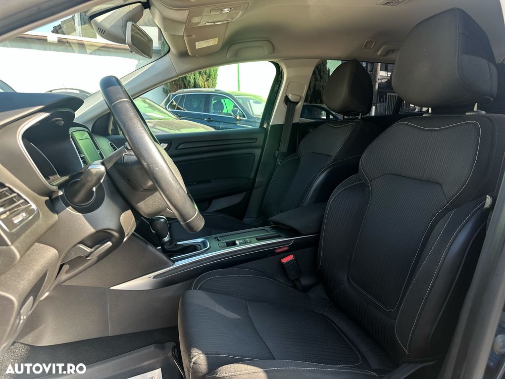 Renault Megane ENERGY TCe 130 EDC INTENS - 11