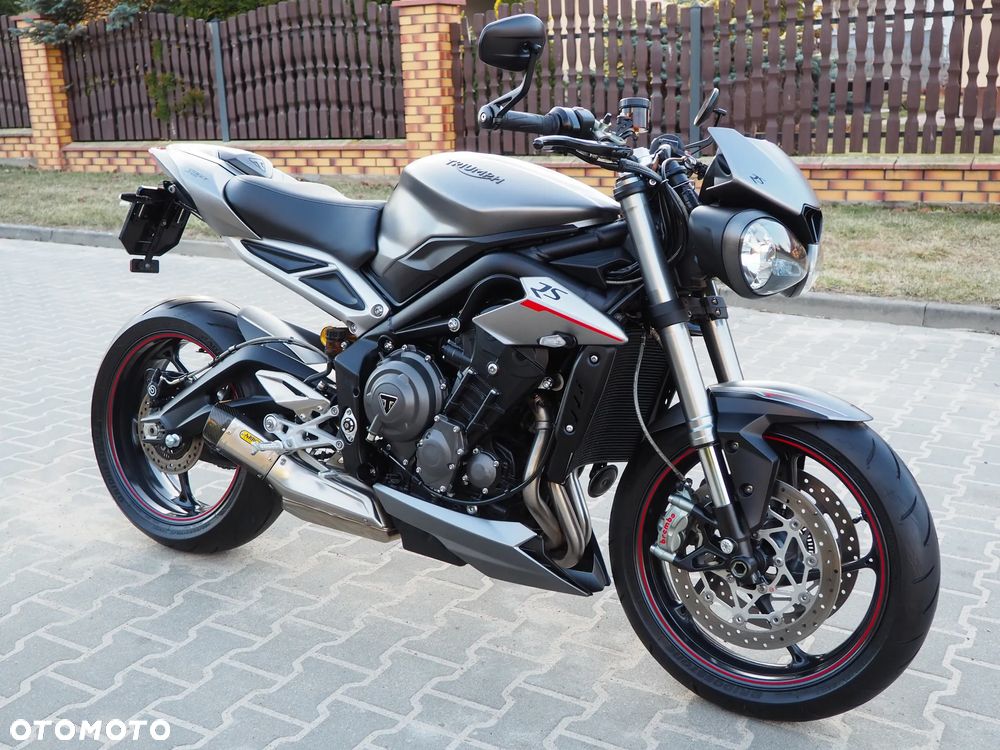 Triumph Street Triple - 16